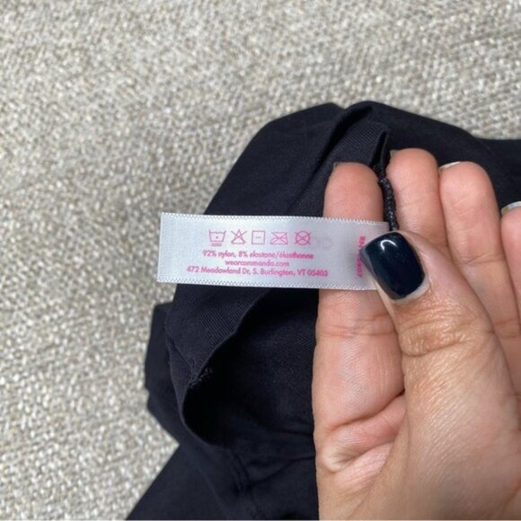 NWT Commando Minimalist Sleeveless Turtleneck Top in Black - Picture 5 of 7